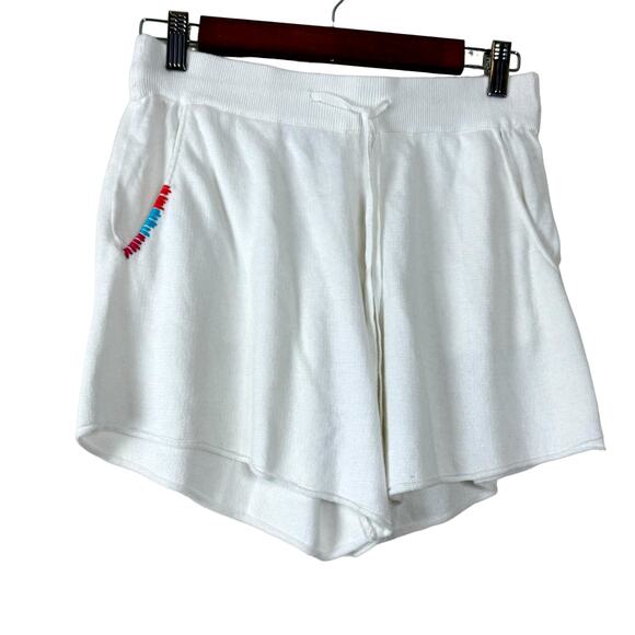 One Grey Day White Shorts NWOT Size Small - Picture 1 of 6